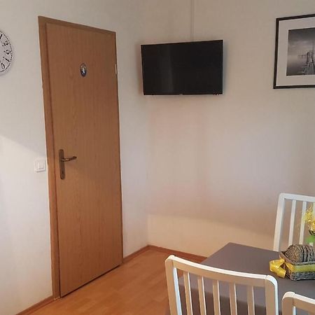 Apartmani Ab Пироваць Екстер'єр фото
