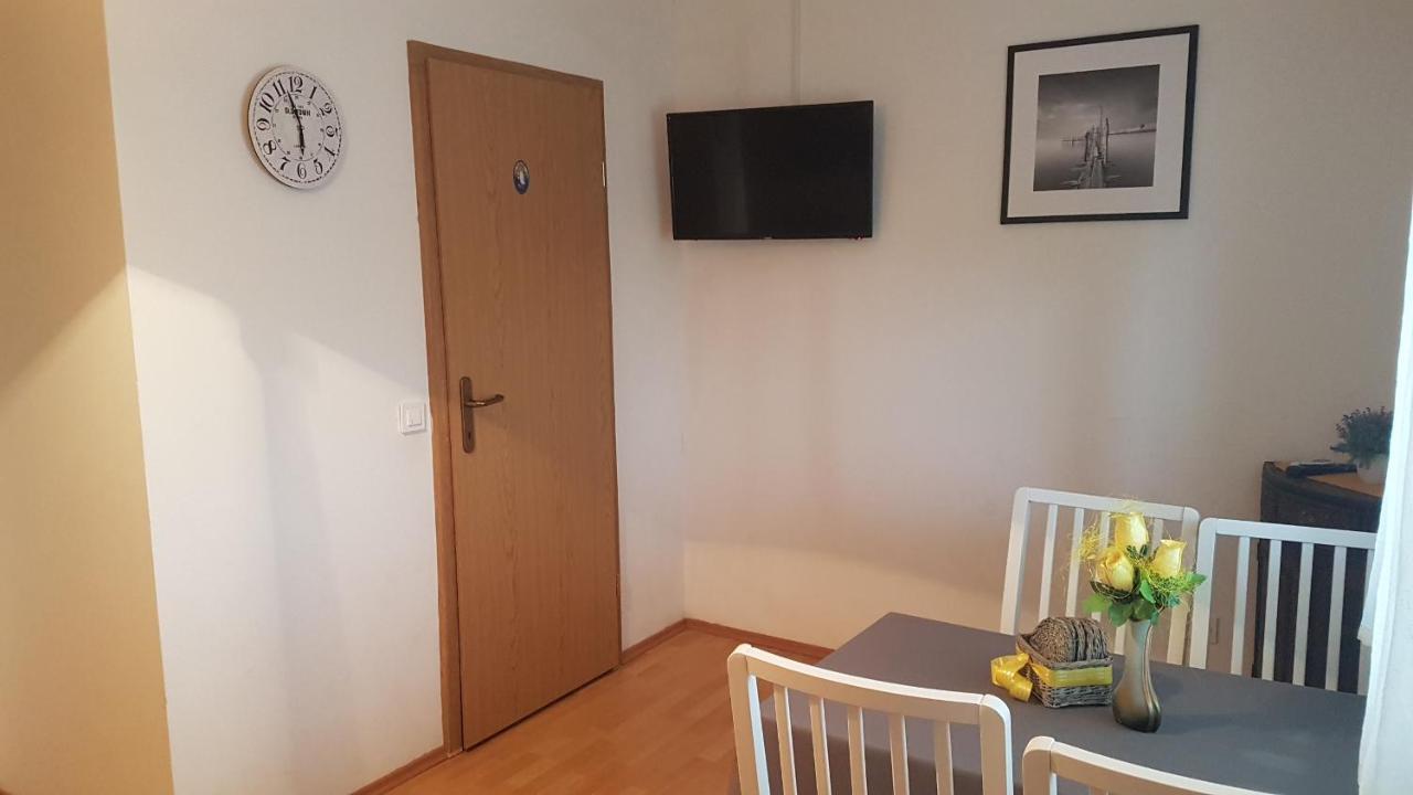 Apartmani Ab Пироваць Екстер'єр фото